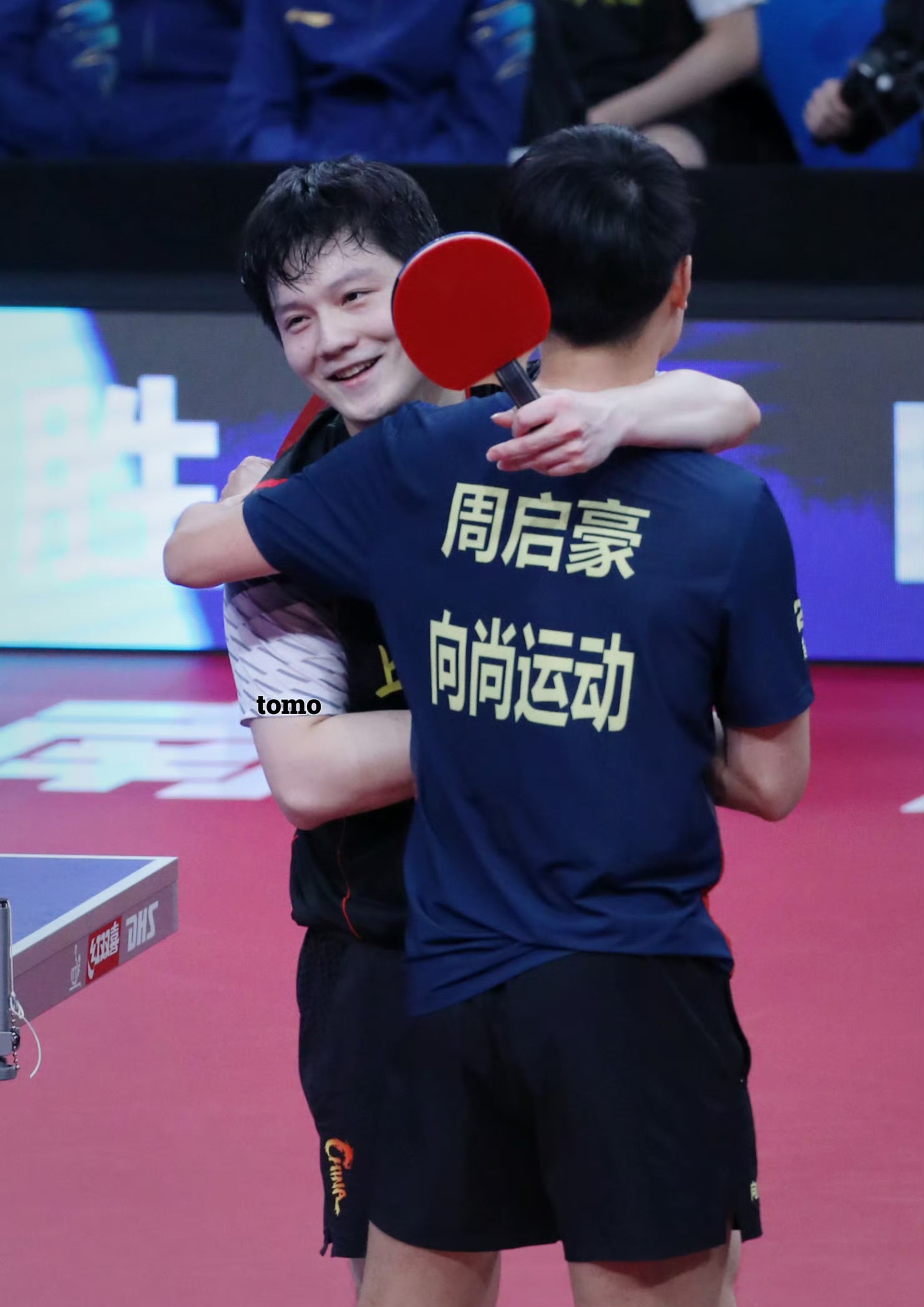 瑞典队力克韩国队，樊振东点燃赛场