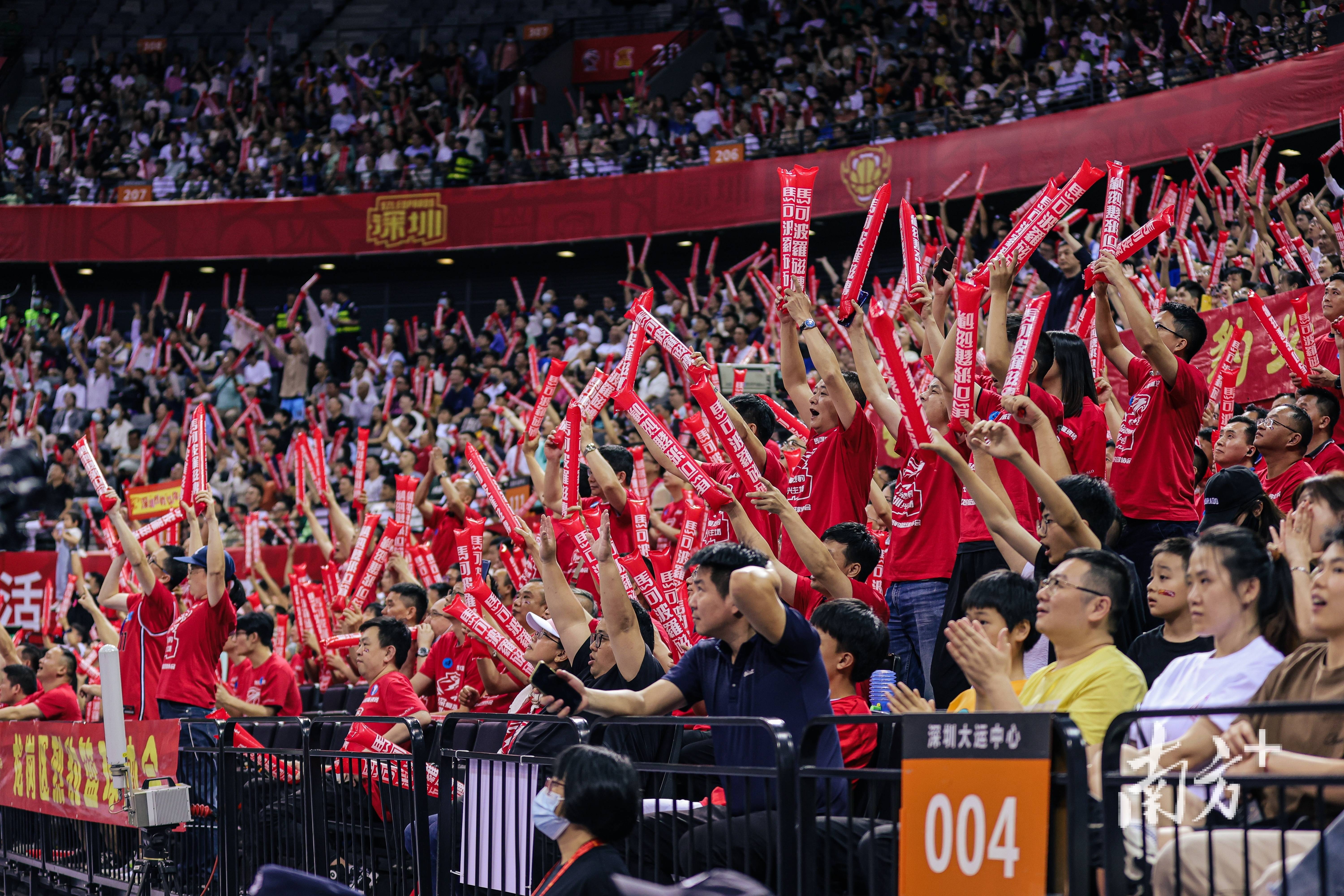 印度队绝杀中国队，黄鸭组合统治全场