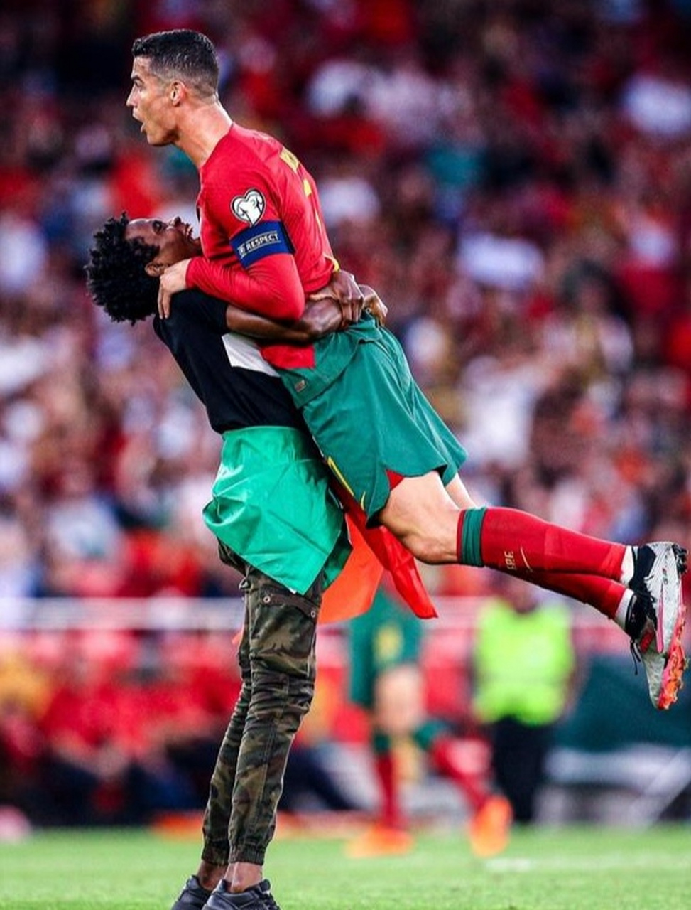 波黑在欧预赛赛场上展现出色运动实力