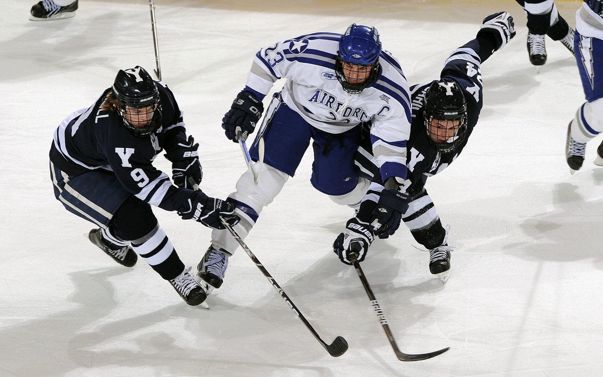 从尼日利亚到曼彻斯特,阿尔瓦雷斯的英超接管与雷恩之战的启示