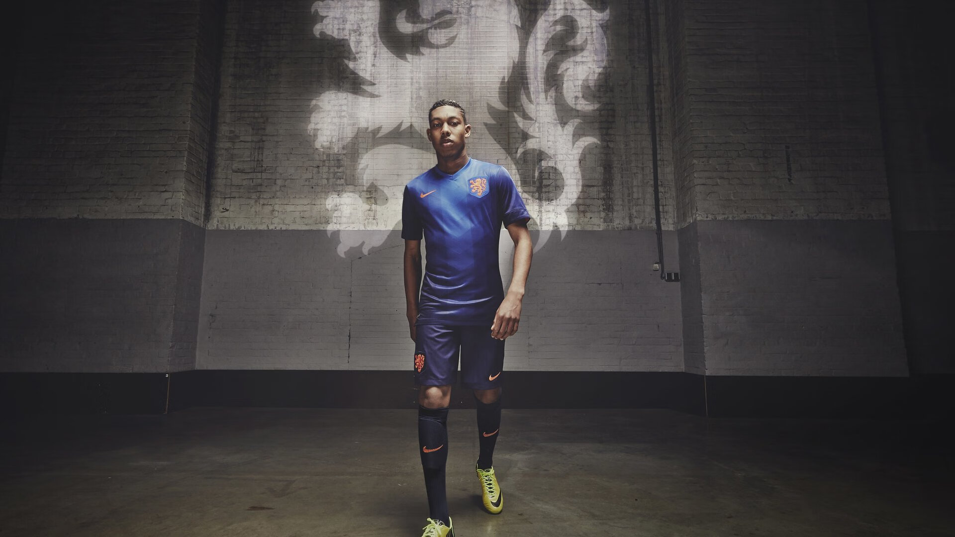 蒂亚戈末节爆发点燃全场,委内瑞拉逆转风暴带走卡塔尔