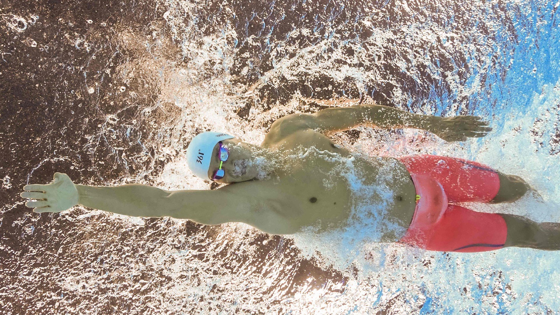 丹麦童话再续,完胜日本背后,加维如何成为新一代关键先生