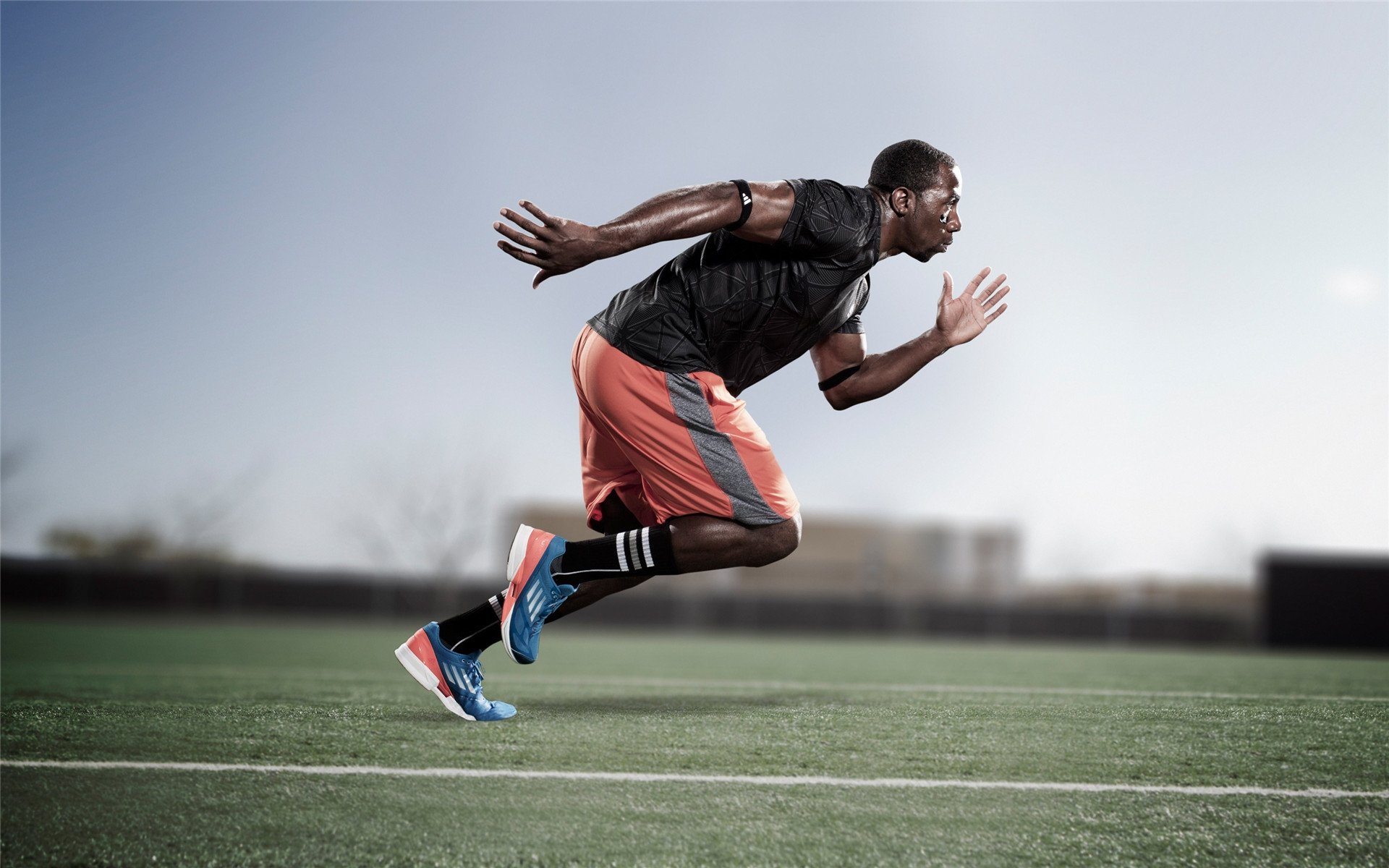 太阳对阵尼克斯，马克西主宰比赛走向